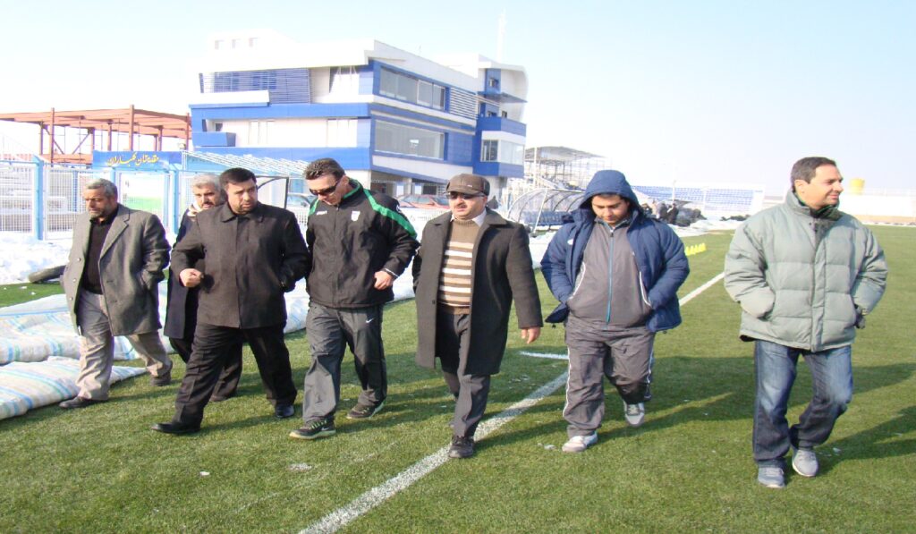 کادر فنی تیم ملی فوتبال ایران در تمرینات تیم های تراکتورسازی و گسترش فولاد تبریز
