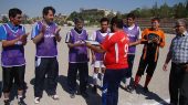 تجلیل از رئیس هیأت فوتبال استان در دیدار دوستانه