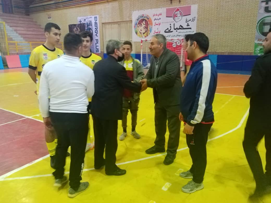بازدید رئیس هیات فوتبال استان از مسابقات فوتسال لیگ مناطق کشور رده سنی جوانان به میزبانی هیأت فوتبال شهرستان سراب