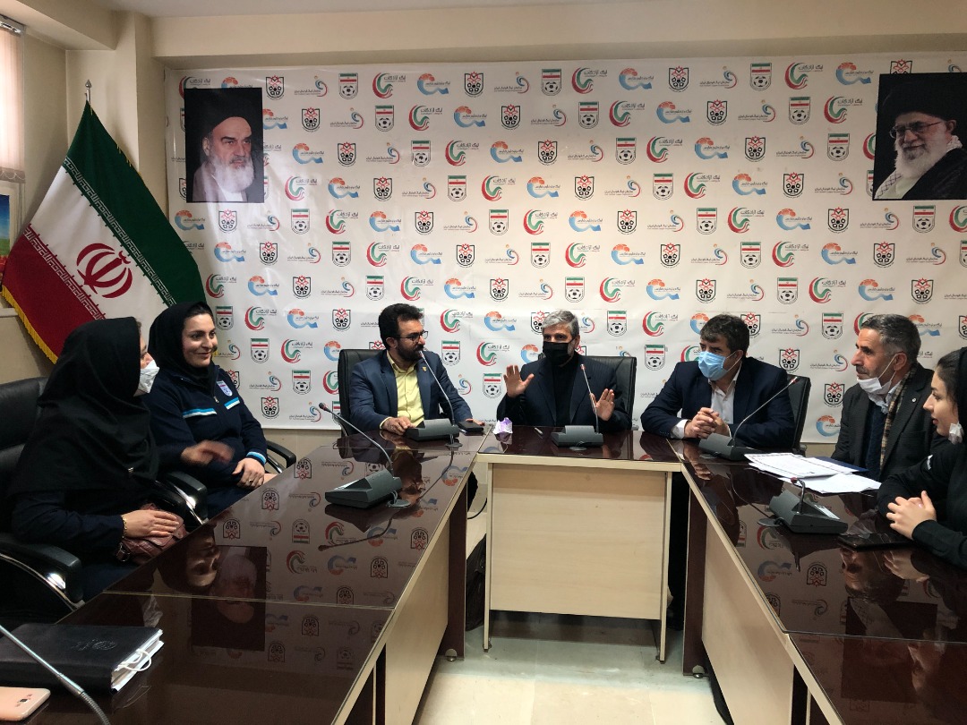 کلاس مربیگری سطح یک فوتسال بانوان از نگاه دوربین