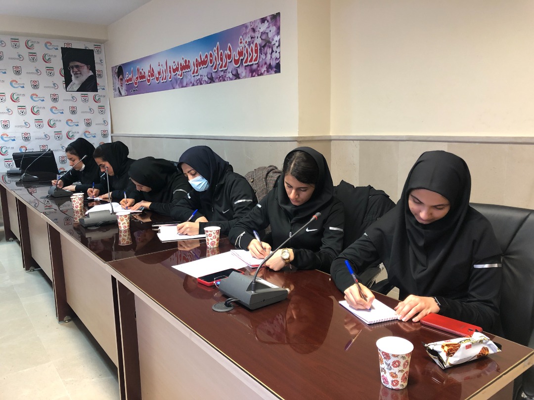 کلاس مربیگری سطح یک فوتسال بانوان از نگاه دوربین