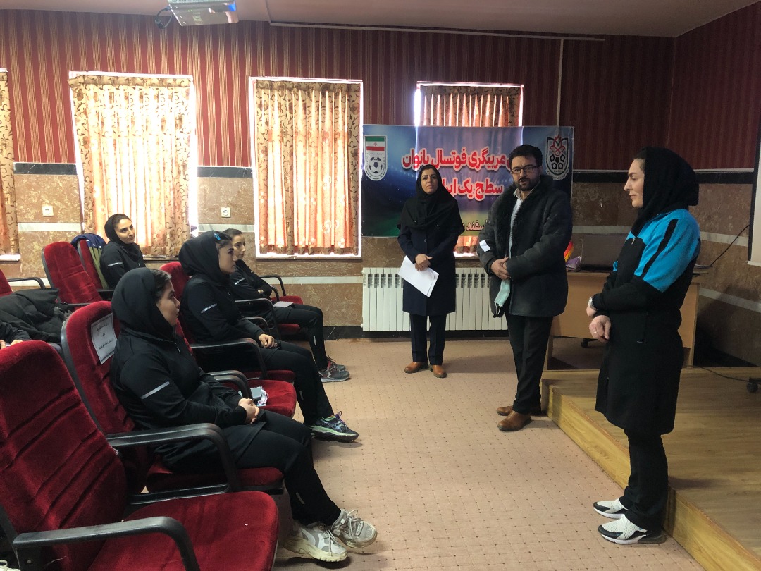 کلاس مربیگری سطح یک فوتسال بانوان از نگاه دوربین