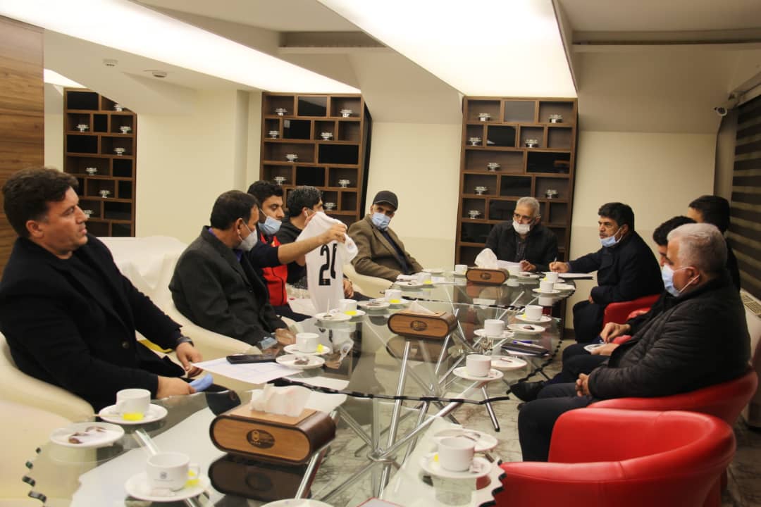 جلسه هماهنگی قبل از بازی تیم های تراکتور تبریز و فولاد خوزستان در هتل تبریز