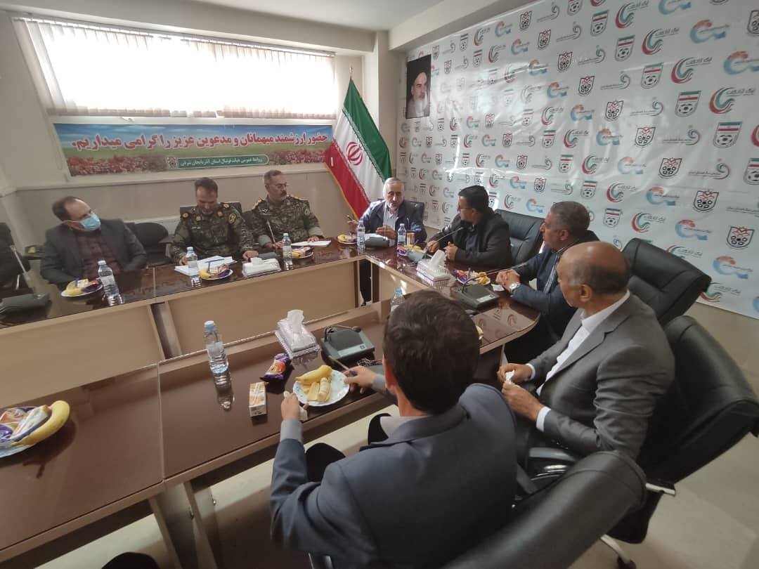 جلسه صمیمی مشوقین و کانون هواداران باشگاه تراکتور