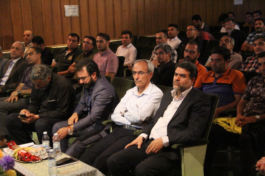 همایش دانش افزایی گرس روتز و استعدادیابی مدیران و مربیان مدارس فوتبال
