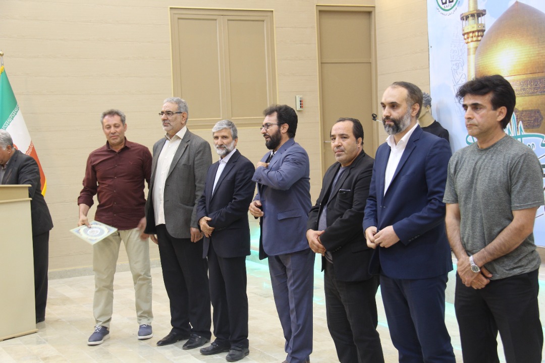 مراسم اهداء جوایز قهرمانان و تجلیل از عوامل اجرایی مسابقات فوتبال محلات تبریز