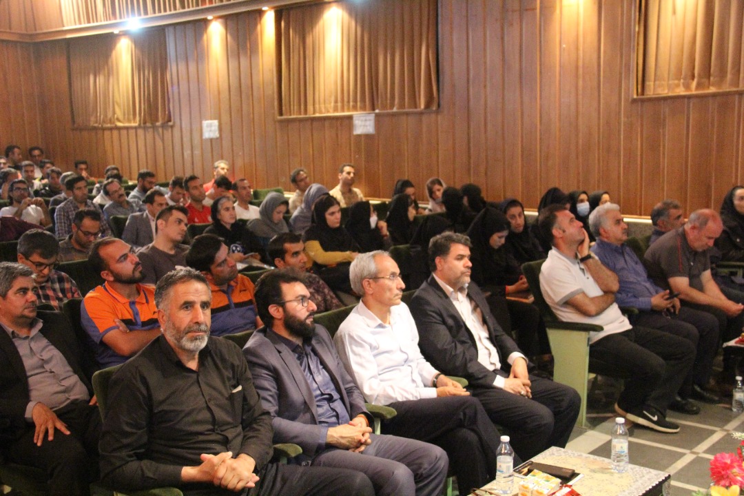 همایش دانش افزایی گرس روتز و استعدادیابی مدیران و مربیان مدارس فوتبال