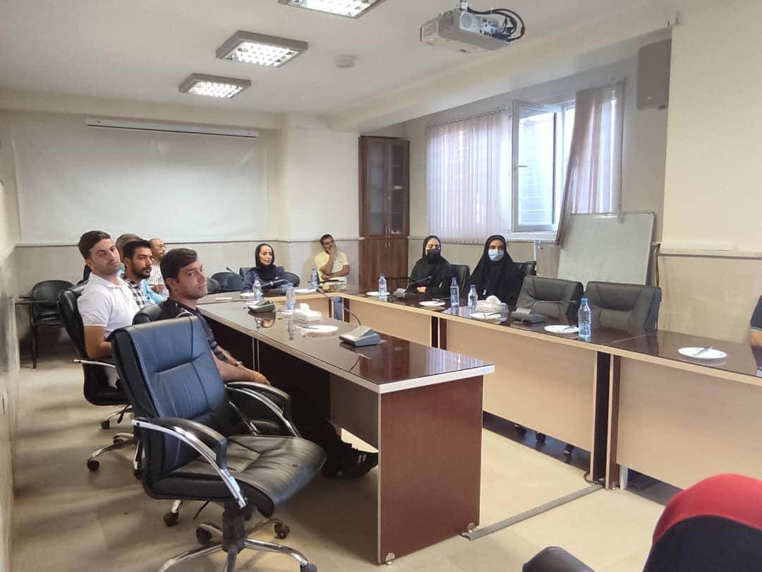 دیدار صمیمانه مربیان مدارس فوتبال با رئیس هیأت فوتبال استان