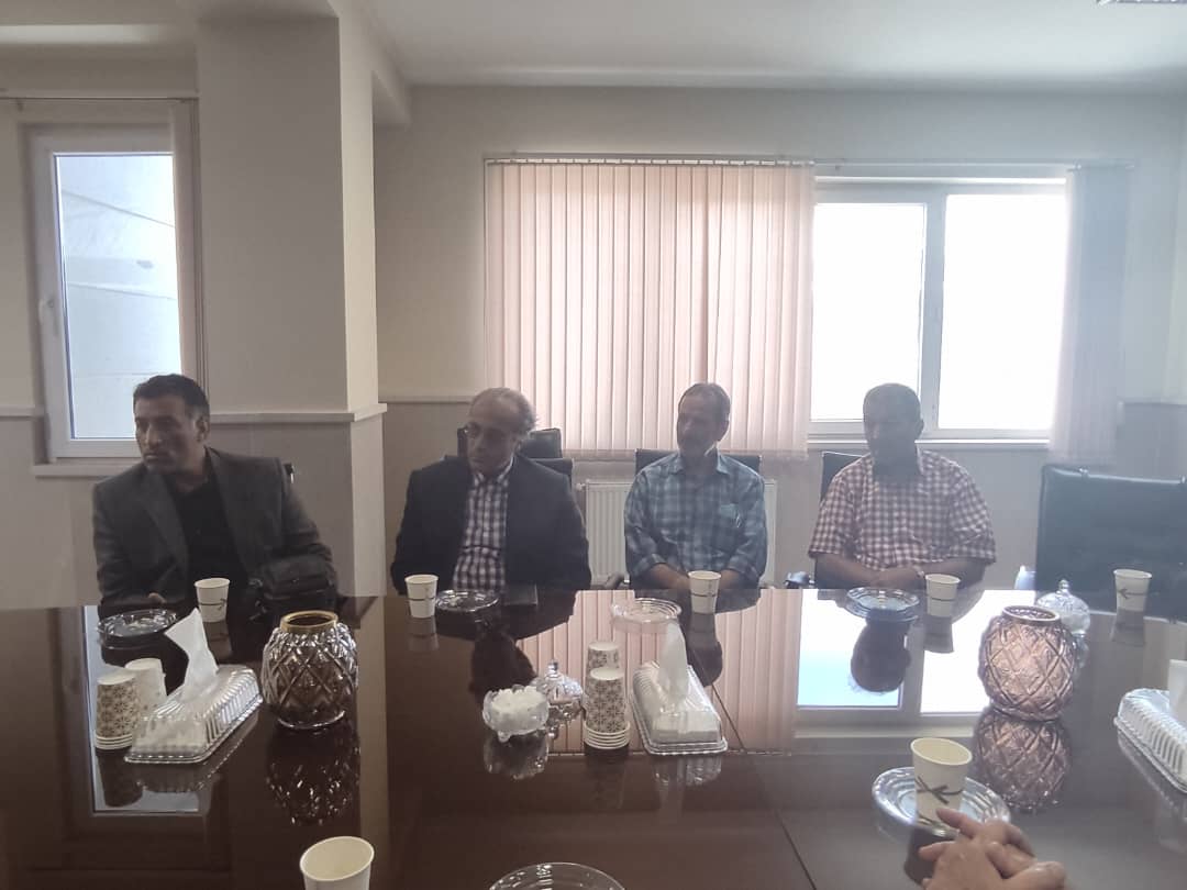 دیدار صمیمانه رئیس هیأت فوتبال با پیشکسوتان فوتبال استان