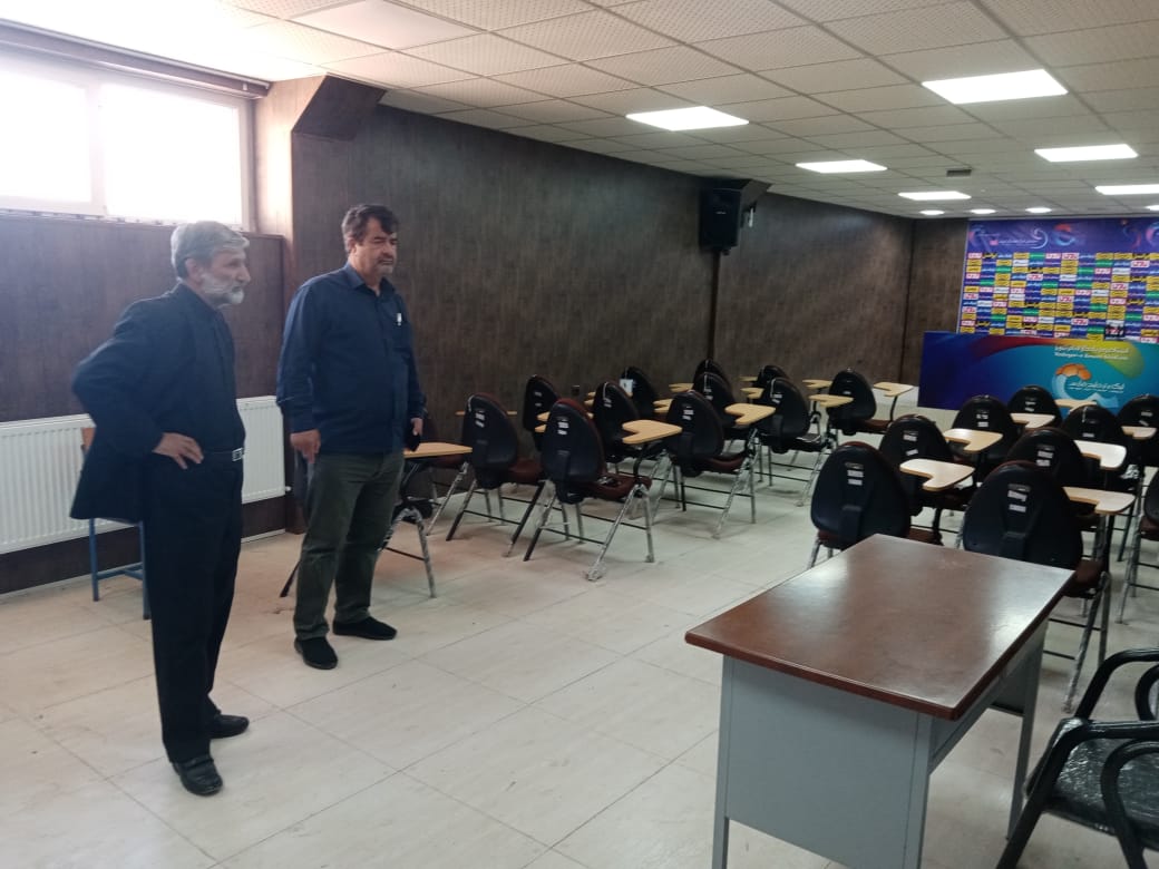 بازدید رئیس هیات فوتبال استان از استادیوم یادگار امام تبریز