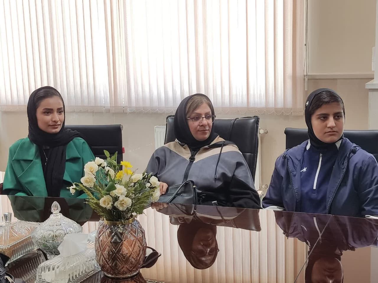 تجلیل هیأت فوتبال استان از ملی پوشان بانوان