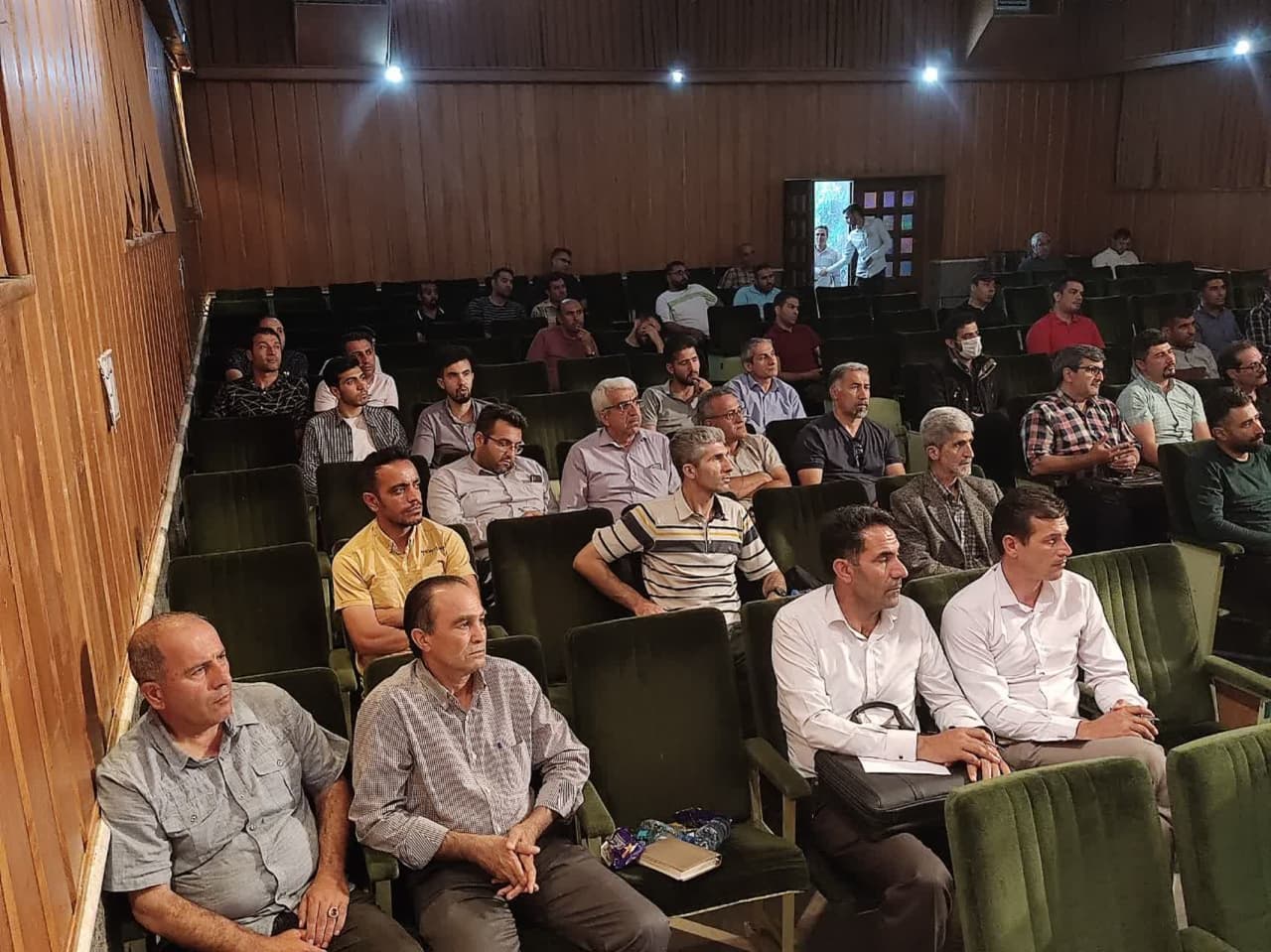 همایش توجیهی گرس روتز ویژه مدیران و مربیان مدارس فوتبال استان
