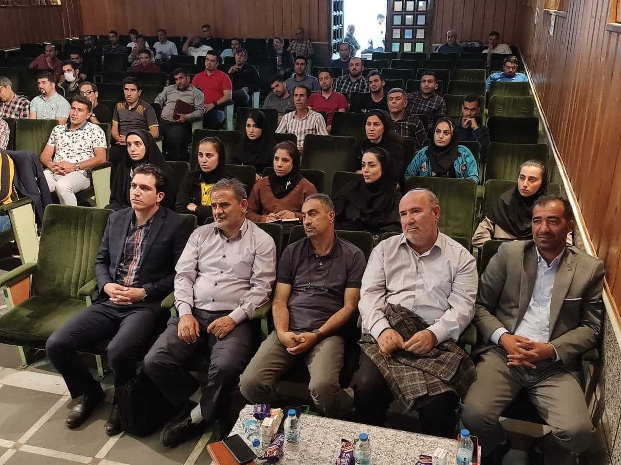 همایش توجیهی گرس روتز ویژه مدیران و مربیان مدارس فوتبال استان