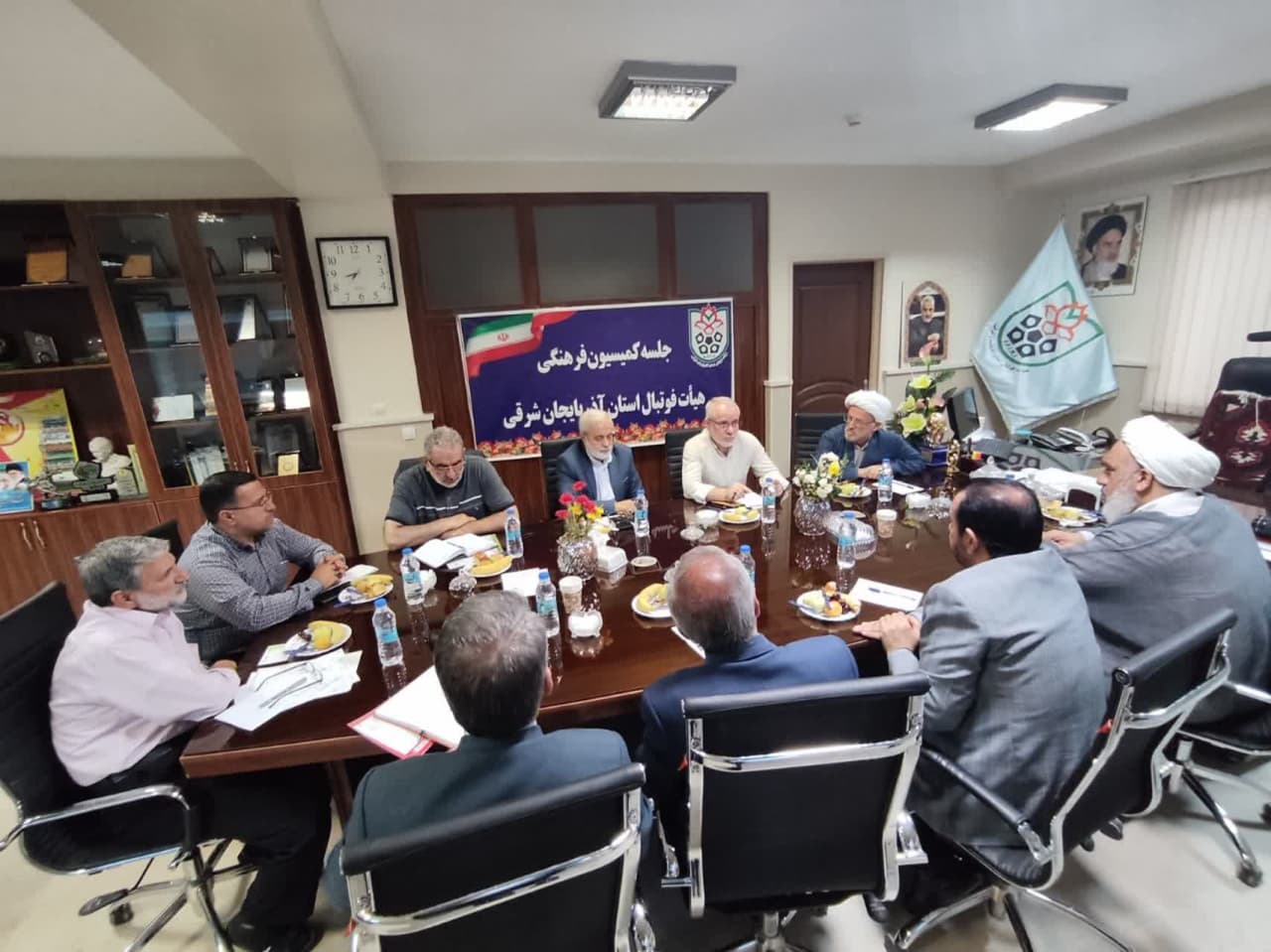 جلسه کمیسیون فرهنگی هیأت فوتبال استان آذربایجان شرقی