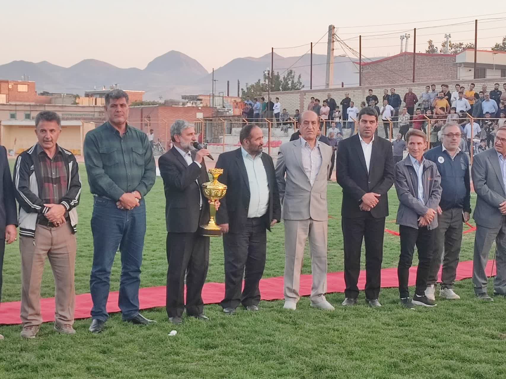 مسابقات لیگ بزرگسالان فوتبال شهرستان آذرشهر