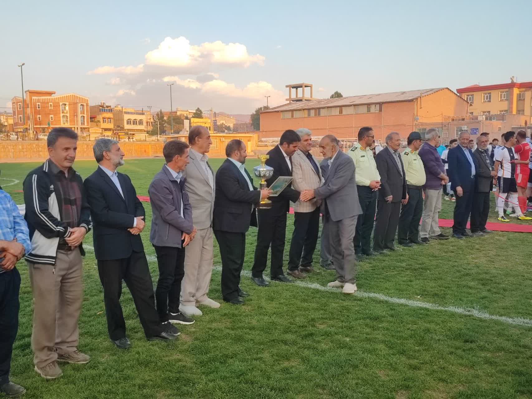 مسابقات لیگ بزرگسالان فوتبال شهرستان آذرشهر