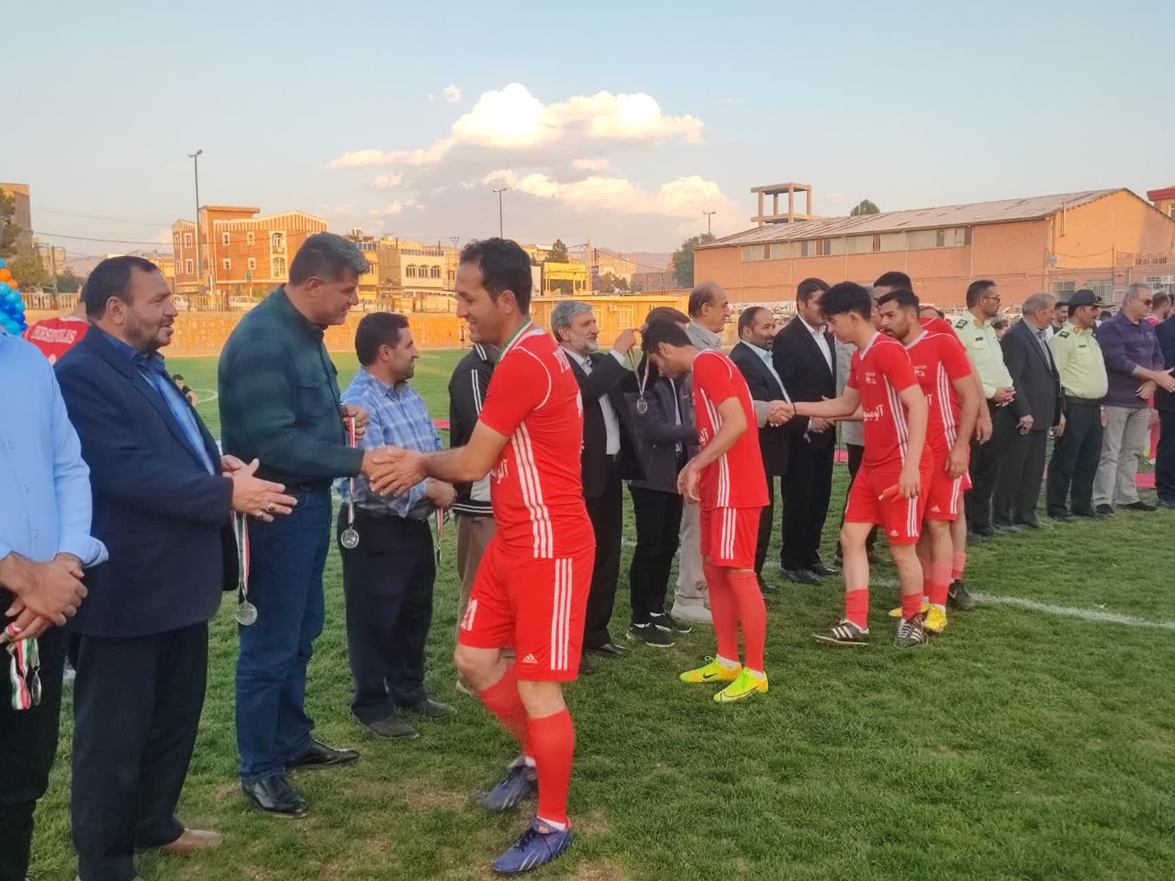 مسابقات لیگ بزرگسالان فوتبال شهرستان آذرشهر
