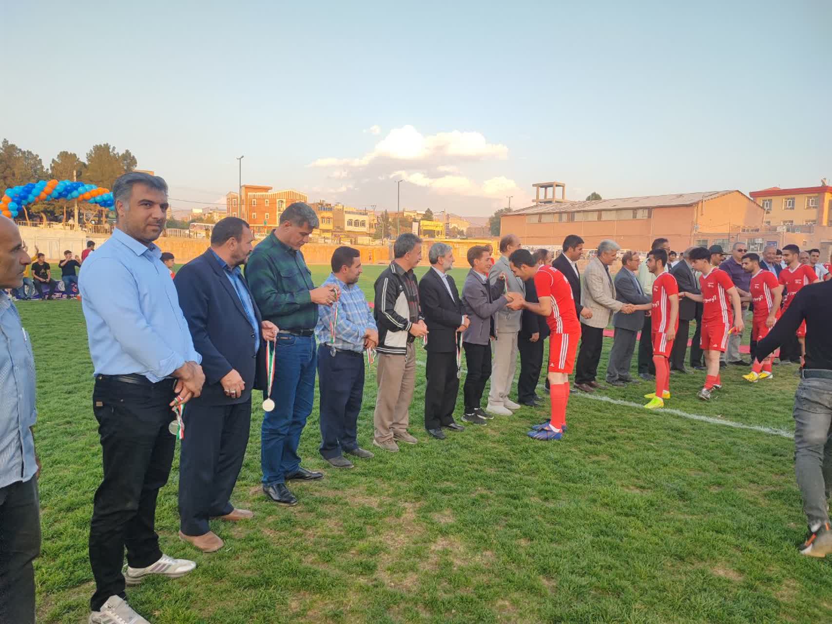 مسابقات لیگ بزرگسالان فوتبال شهرستان آذرشهر
