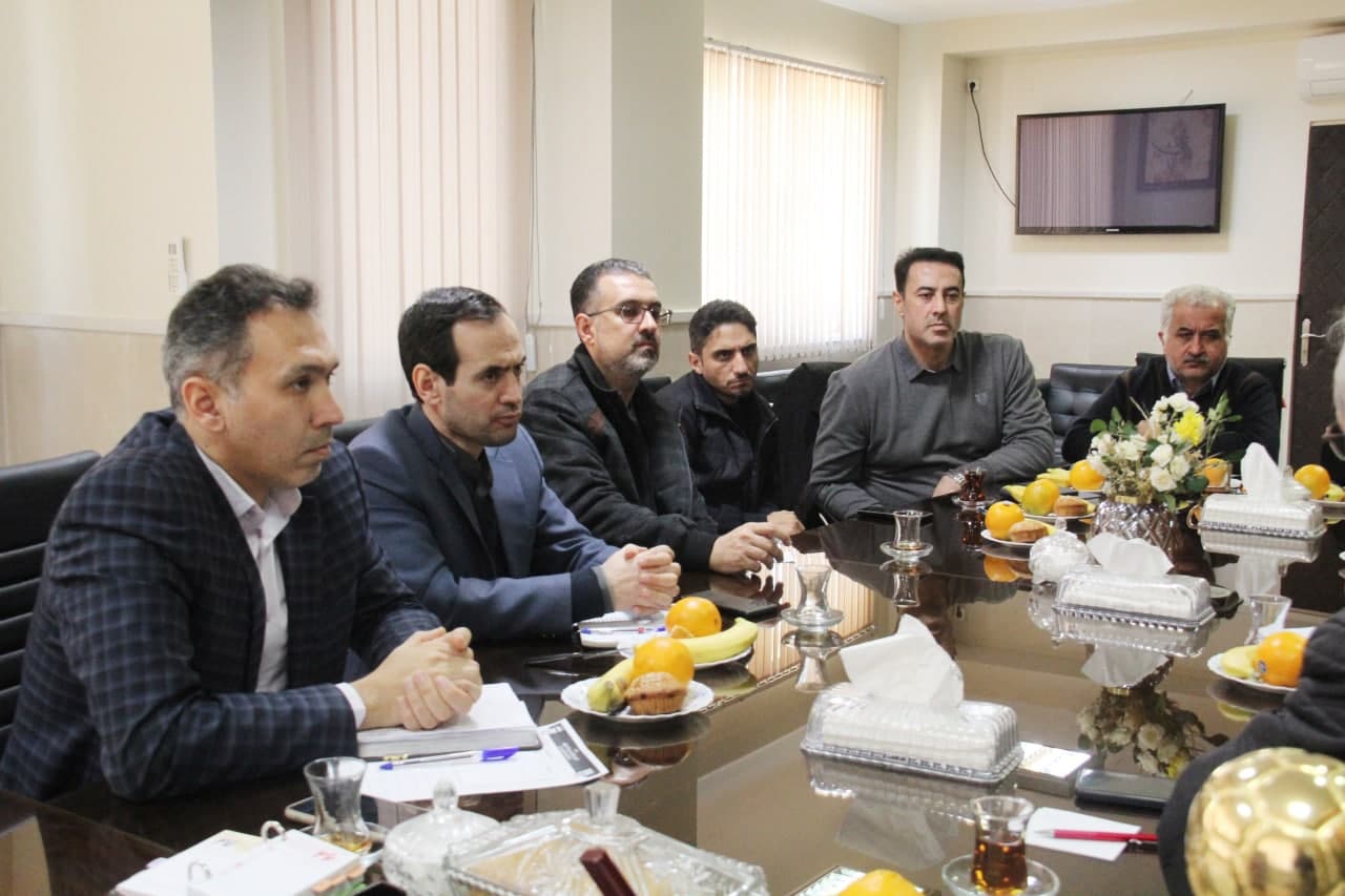 جلسه هماهنگی برگزاری مسابقات فوتبال لیگ برتر و دسته یک