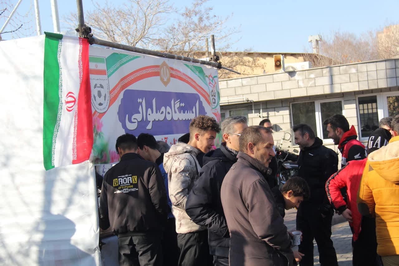 ایستگاه صلواتی هیأت فوتبال استان در روز 22 بهمن -محوطه استادیوم جهان پهلوان تختی تبریز