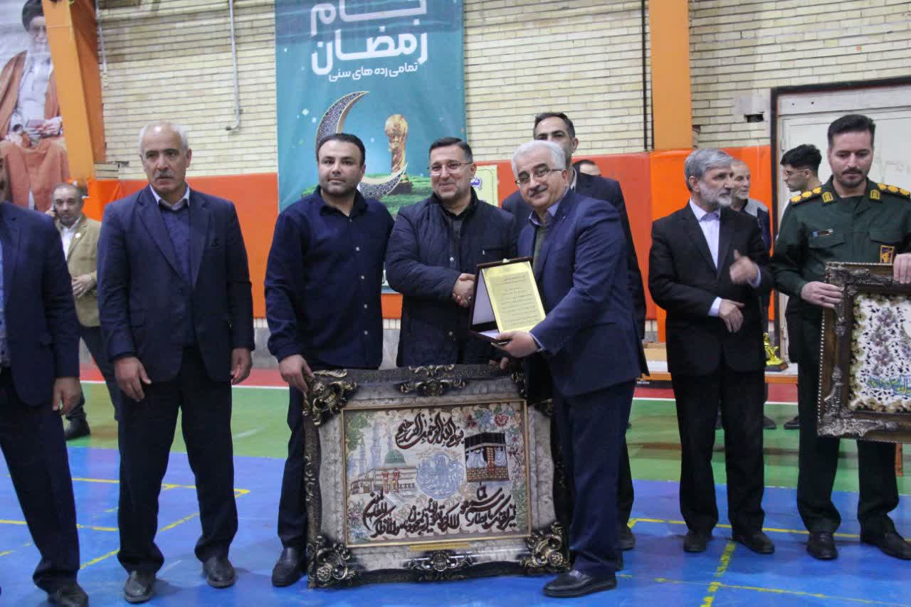 هیات فوتبال سراب قهرمان مسابقات فوتسال لیگ برتر فوتسال استان