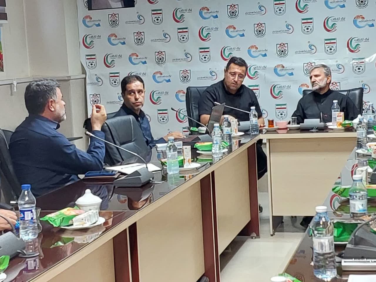 جلسه هم اندیشی سامانه جامع هیأت فوتبال استان