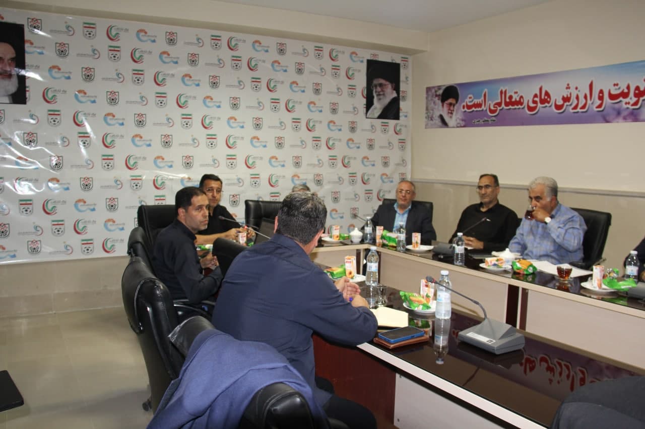 جلسه هم اندیشی سامانه جامع هیأت فوتبال استان