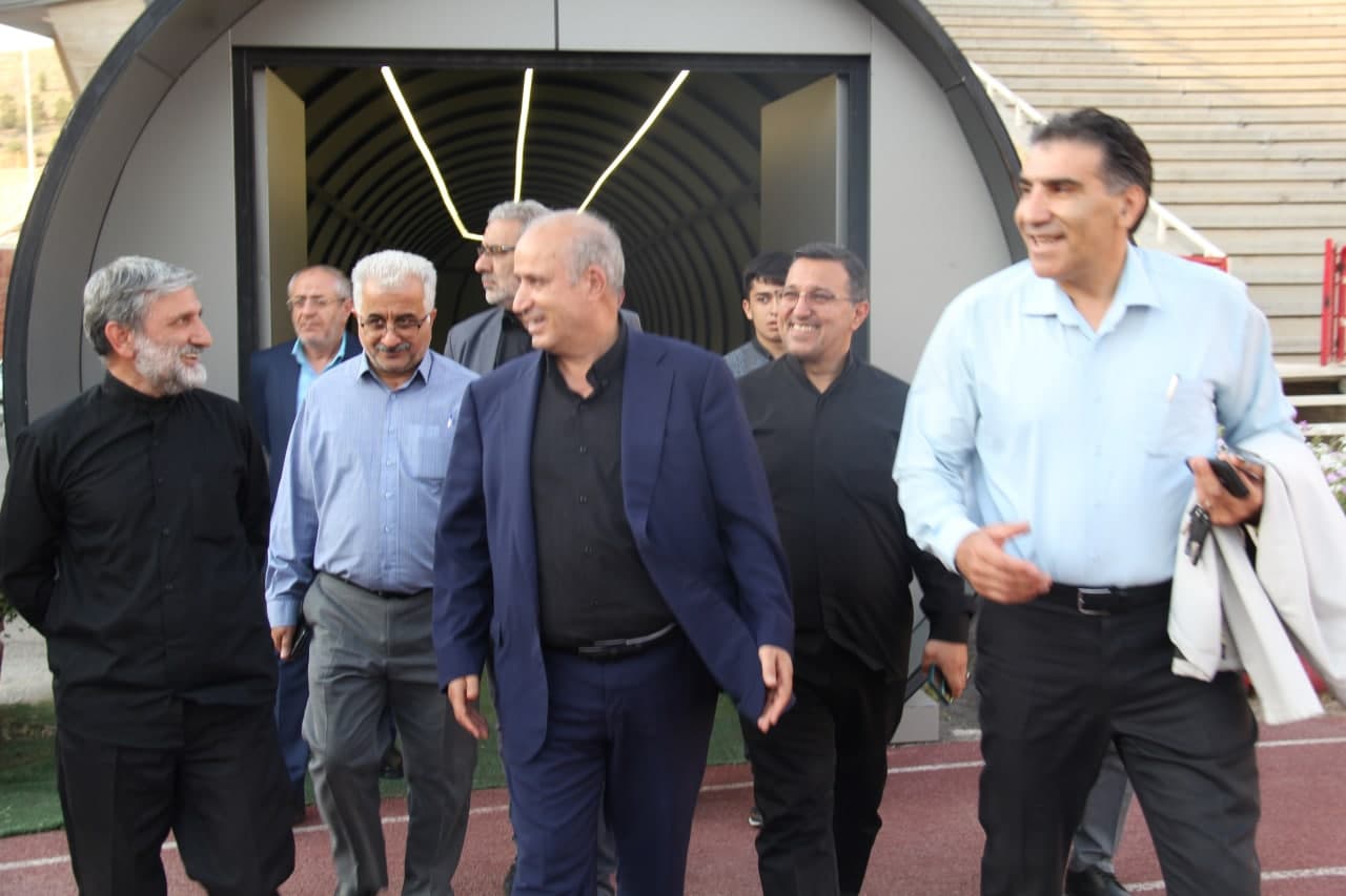 بازدید رئیس فدراسیون فوتبال ایران از استادیوم یادگار امام تبریز