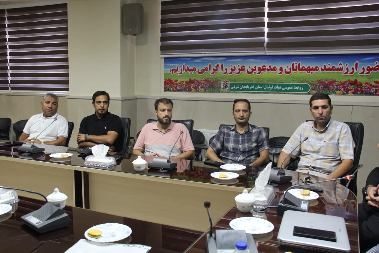 تجلیل از اساتید و مدیران دوره مربیگری C آسیا