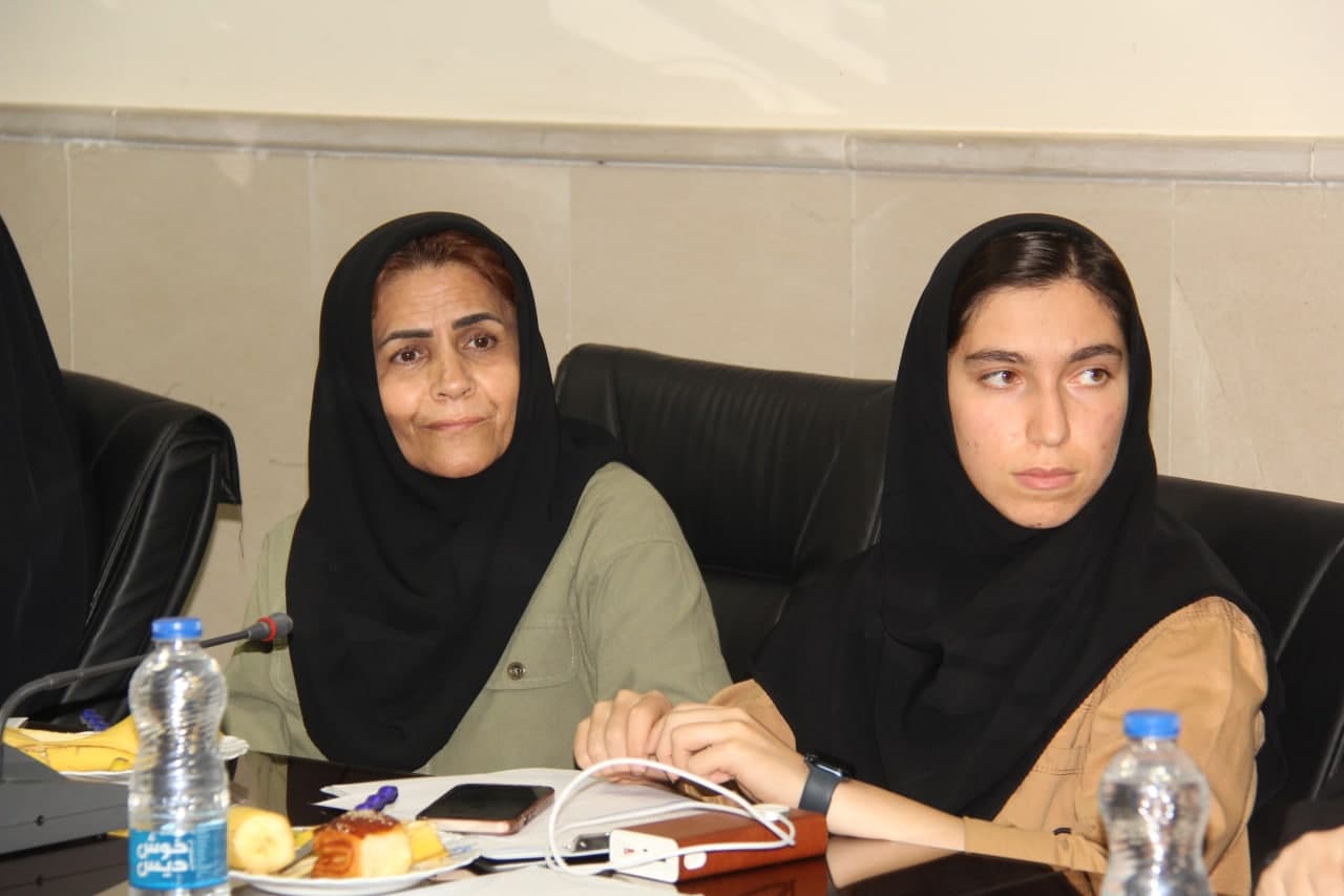 جلسه نائب رئیسان بانوان هیأت فوتبال استان