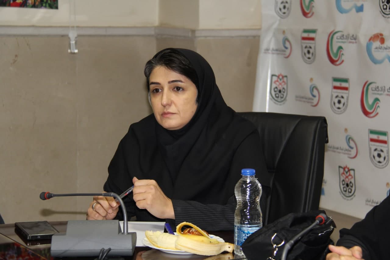جلسه نائب رئیسان بانوان هیأت فوتبال استان