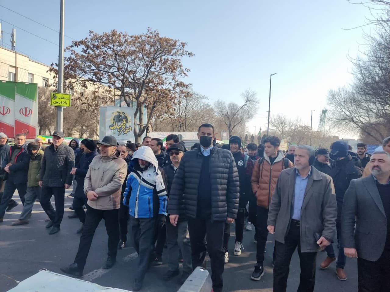 حضور گسترده جامعه ورزشی فوتبال در راهپیمایی یوم‌الله ۲۲ بهمن ماه