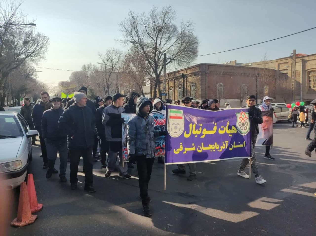 حضور گسترده جامعه ورزشی فوتبال در راهپیمایی یوم‌الله ۲۲ بهمن ماه