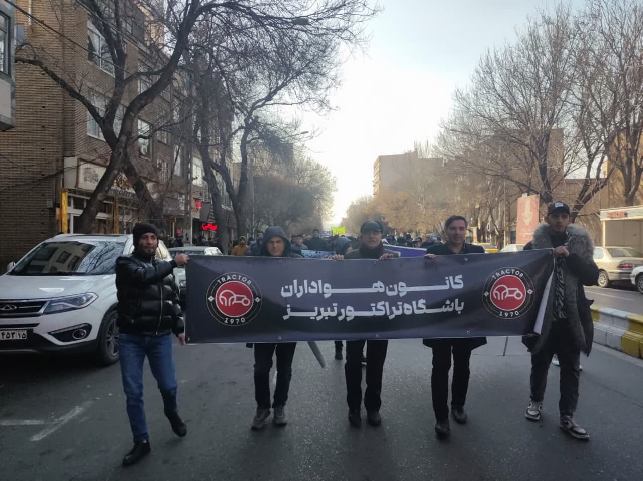 حضور گسترده جامعه ورزشی فوتبال در راهپیمایی یوم‌الله ۲۲ بهمن ماه