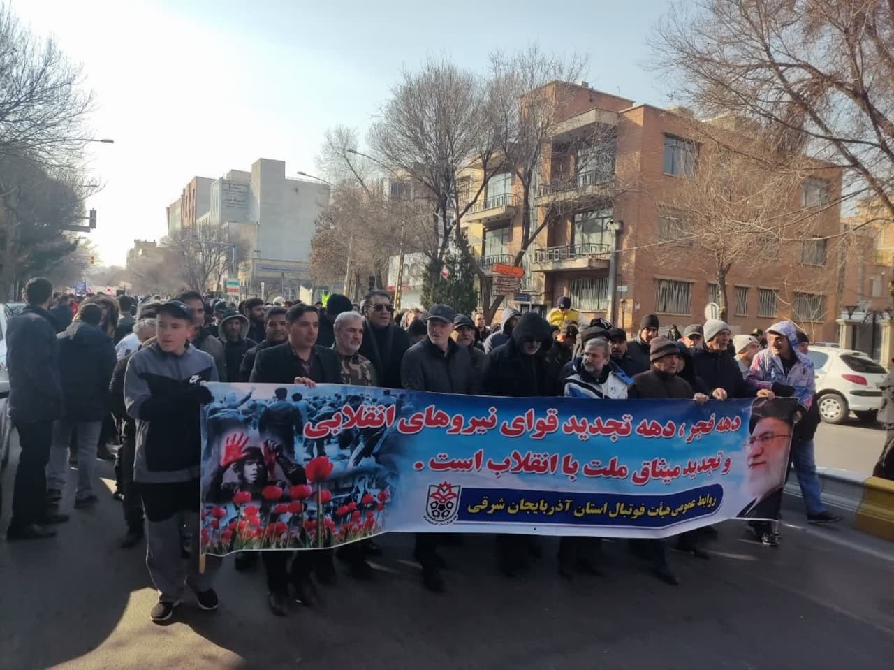 حضور گسترده جامعه ورزشی فوتبال در راهپیمایی یوم‌الله ۲۲ بهمن ماه