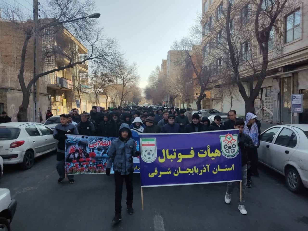 حضور گسترده جامعه ورزشی فوتبال در راهپیمایی یوم‌الله ۲۲ بهمن ماه