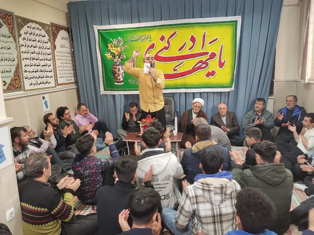 مراسم جشن و سرور بمناسبت ولادت با سعادت حضرت امام مهدی(عج)جامعه فوتبال