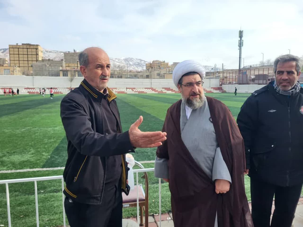 بازدید سرزده نماینده  محترم ولی فقیه در استان حاج آقا مطهری اصل از ورزشگاه ایثار