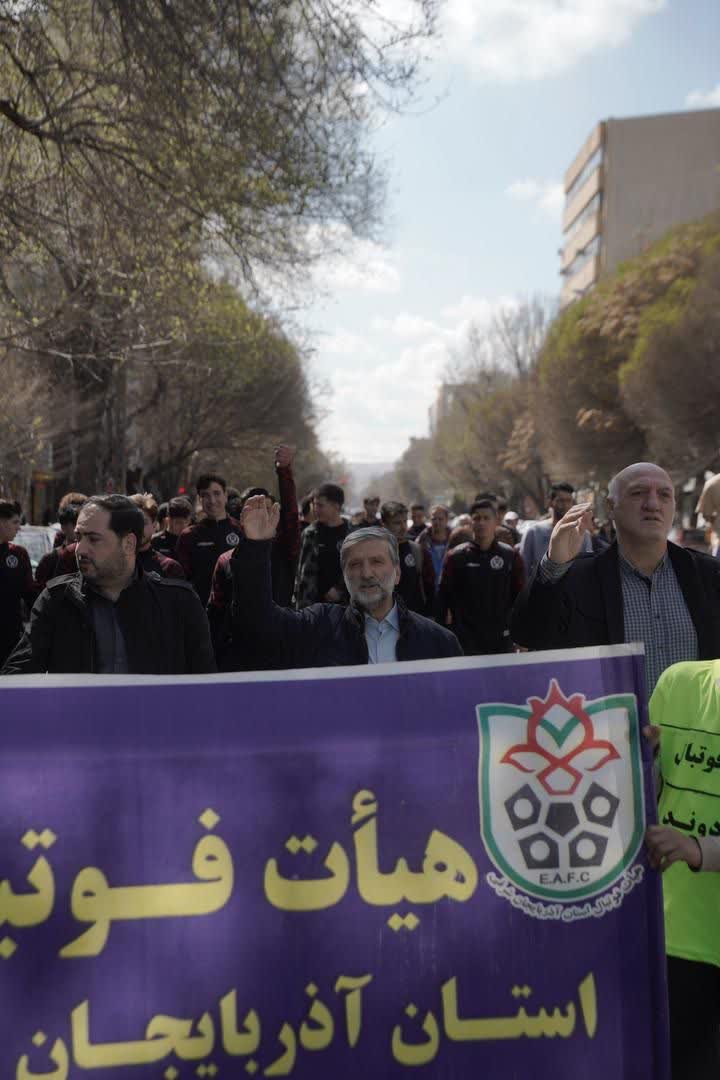 حضور جامعه ورزشی فوتبال در راهپیمایی روز قدس در تبریز