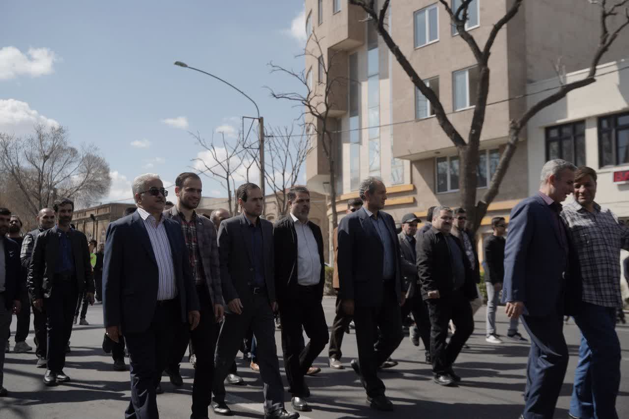 حضور جامعه ورزشی فوتبال در راهپیمایی روز قدس در تبریز