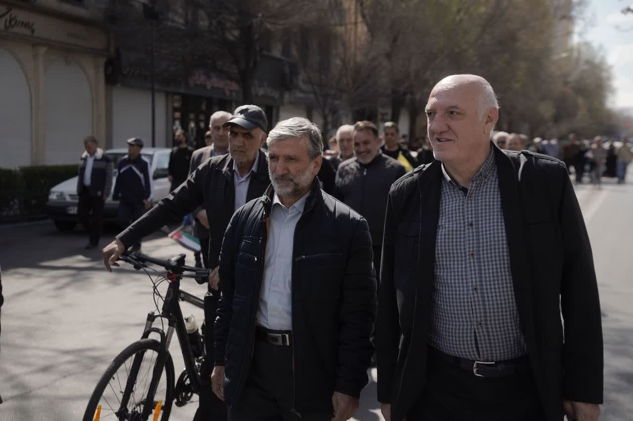 حضور جامعه ورزشی فوتبال در راهپیمایی روز قدس در تبریز