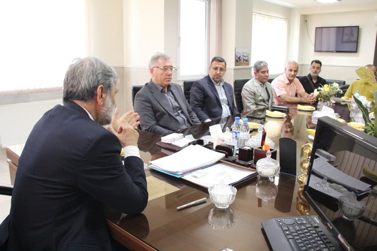 دیدار صمیمانه رئیس هیأت فوتبال استان با مدیر عامل جدید مس سونگون ورزقان