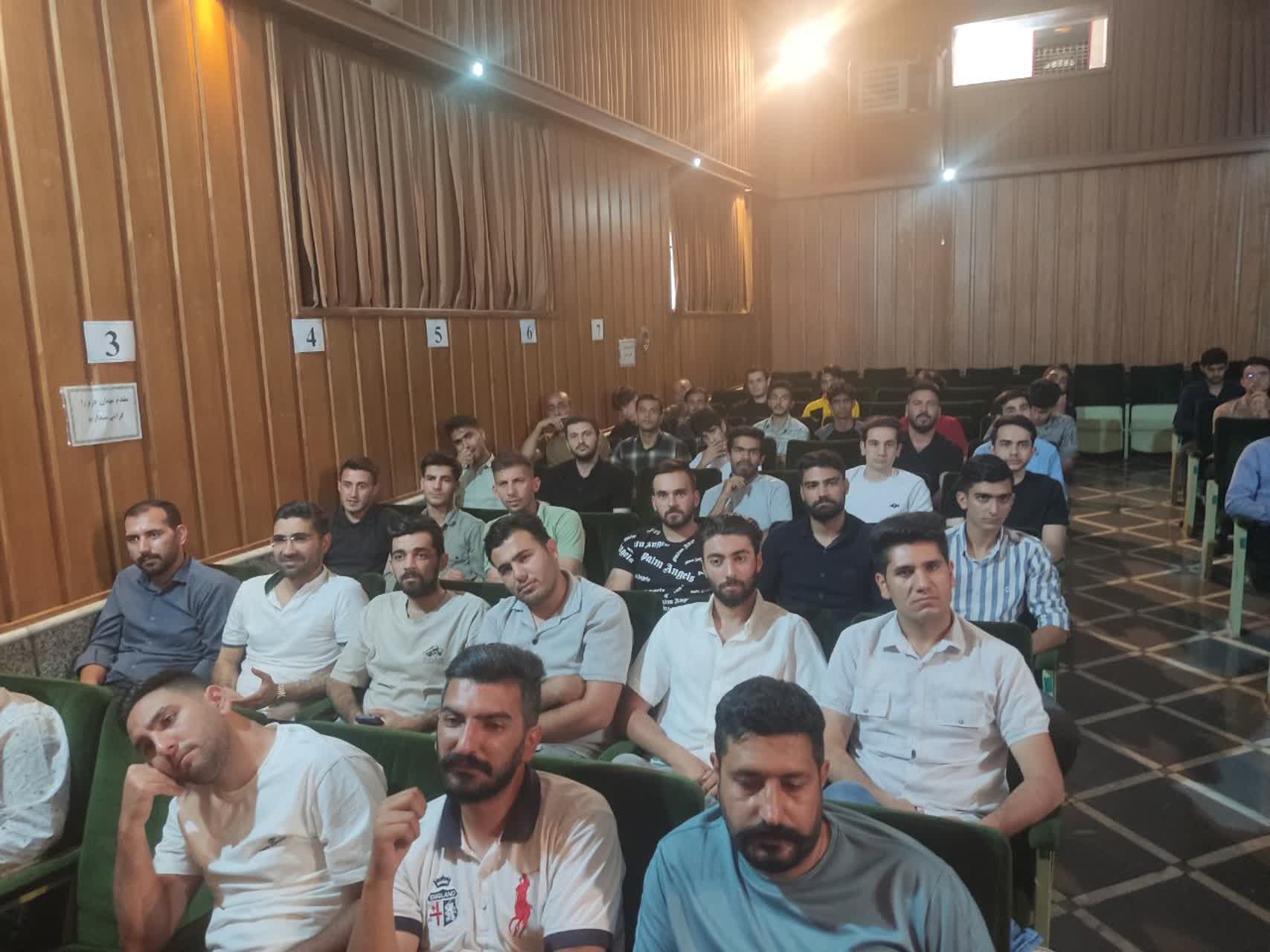 جلسه هم اندیشی داوران فعال استان