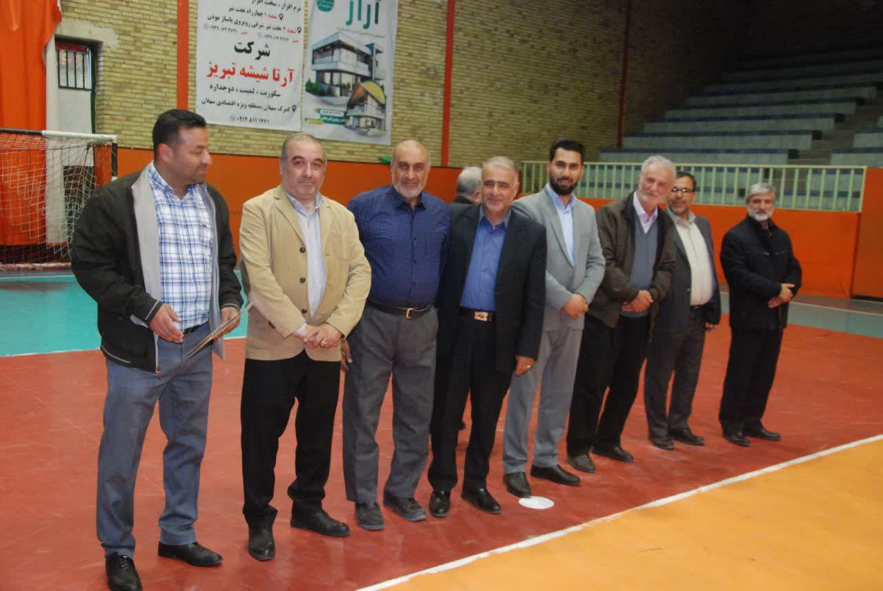 گزارش تصویری از مراسم فینال مسابقات فوتسال لیگ جوانان استان در شهرستان مرند