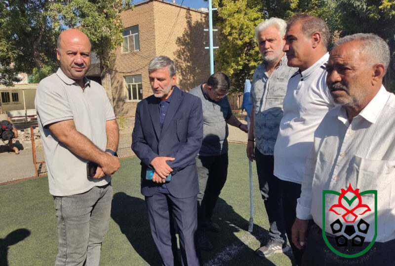 بازدید سرزده رئیس هیأت فوتبال استان از مدارس فوتبال